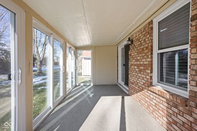 64 Dominion Drive, Zionsville, IN 46077