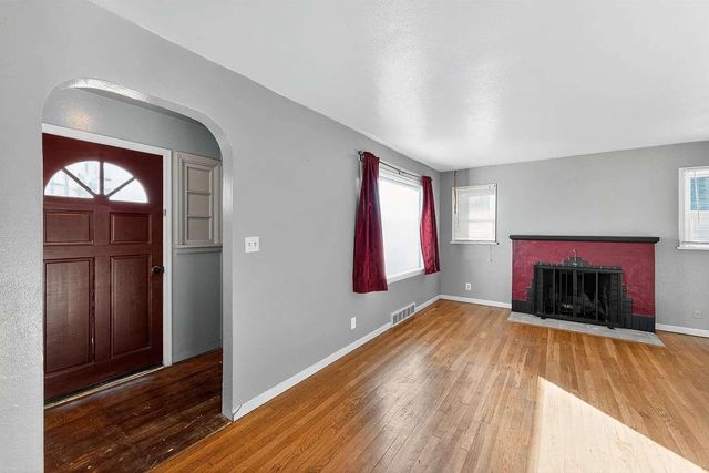 5609 N MONROE St, Spokane, WA 99205