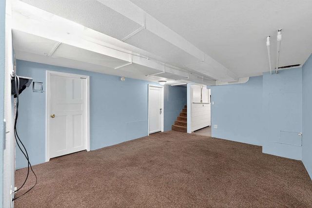 5609 N MONROE St, Spokane, WA 99205