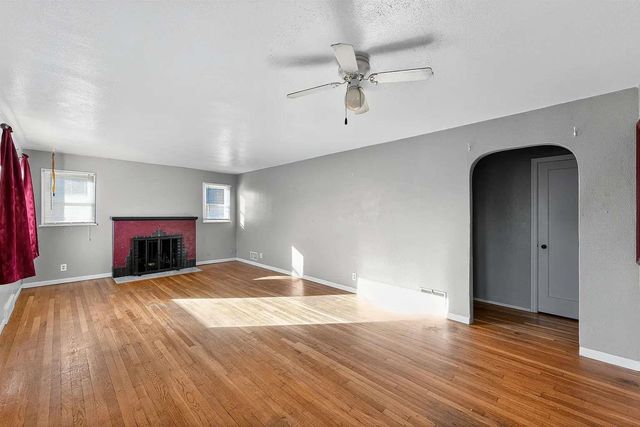 5609 N MONROE St, Spokane, WA 99205