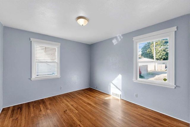 5609 N MONROE St, Spokane, WA 99205