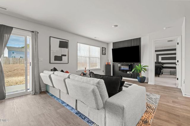 130 St James Way, Sanford, NC 27332