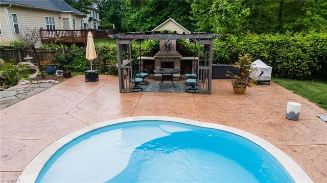 5707 Middlebury Place, Greensboro, NC 27410