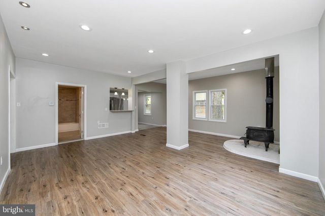 1612 DELSEA DR, Franklinville, NJ 08322