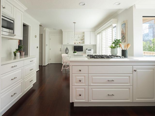 11 Susan Gale Court, Menlo Park, CA 94025