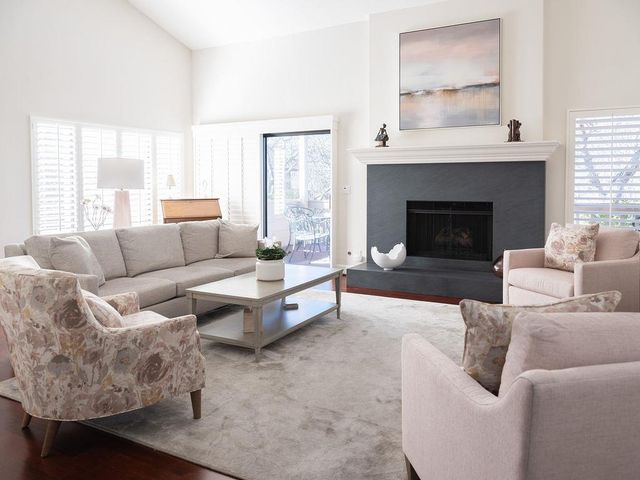 11 Susan Gale Court, Menlo Park, CA 94025