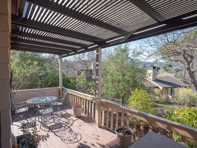 11 Susan Gale Court, Menlo Park, CA 94025