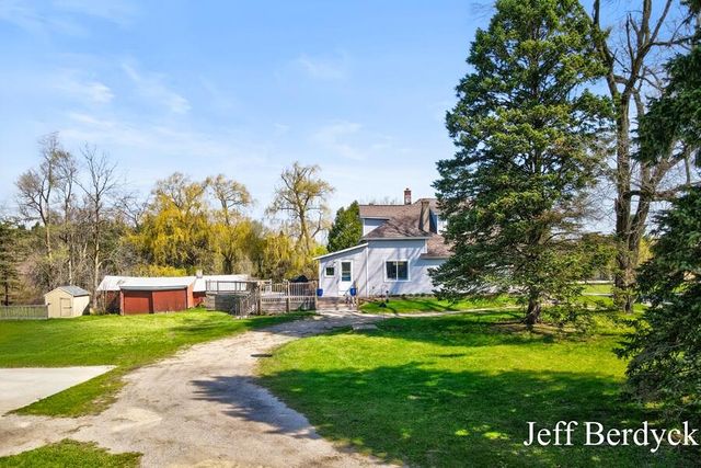 11287 Long Lake Drive NW, Sparta, MI 49345