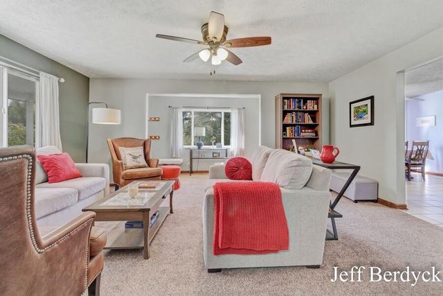11287 Long Lake Drive NW, Sparta, MI 49345