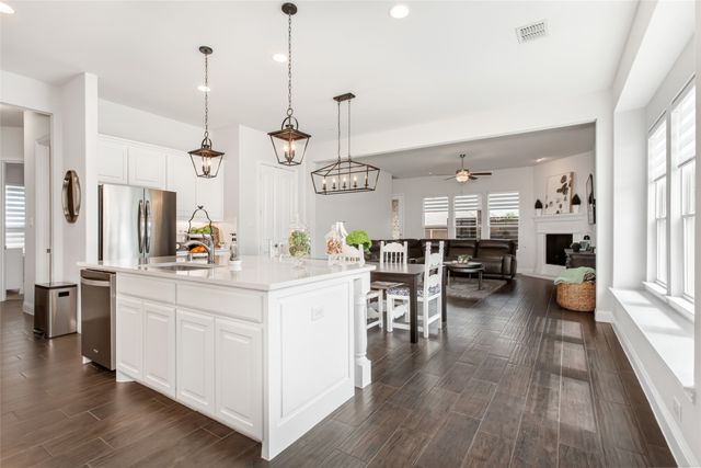 909 Amy Boulevard, Anna, TX 75409