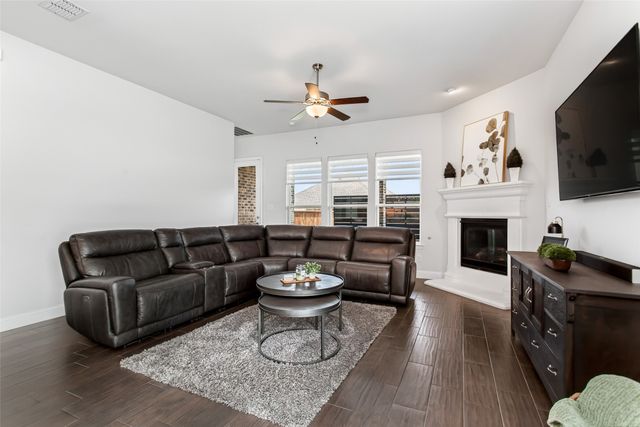 909 Amy Boulevard, Anna, TX 75409