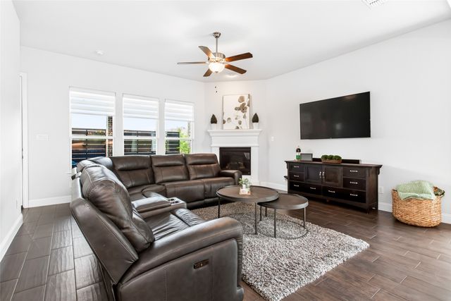 909 Amy Boulevard, Anna, TX 75409