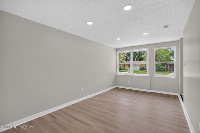 3751 PIZARRO Road, Jacksonville, FL 32217