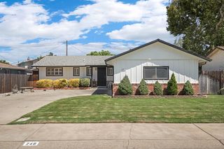 248 S Corinth Ave, Lodi, CA 95242