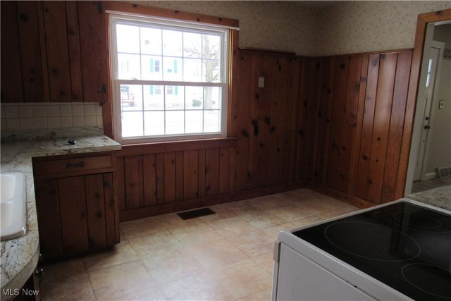 1711 E 30th Street, Ashtabula, OH 44004