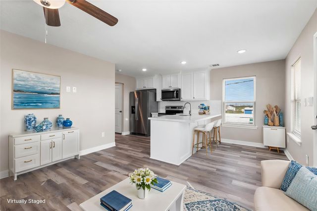 511 Caisson Street, Surfside Beach, TX 77541