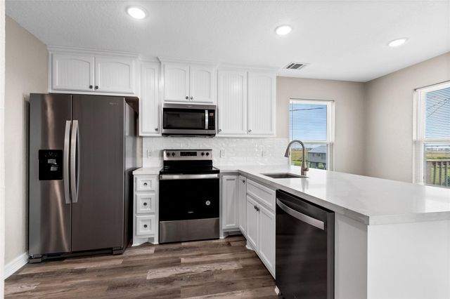 511 Caisson Street, Surfside Beach, TX 77541