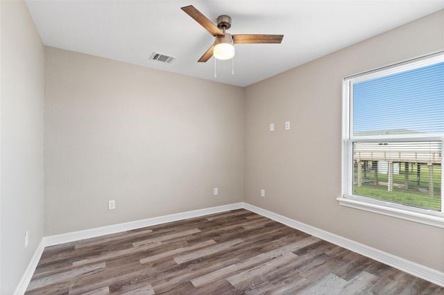 511 Caisson Street, Surfside Beach, TX 77541