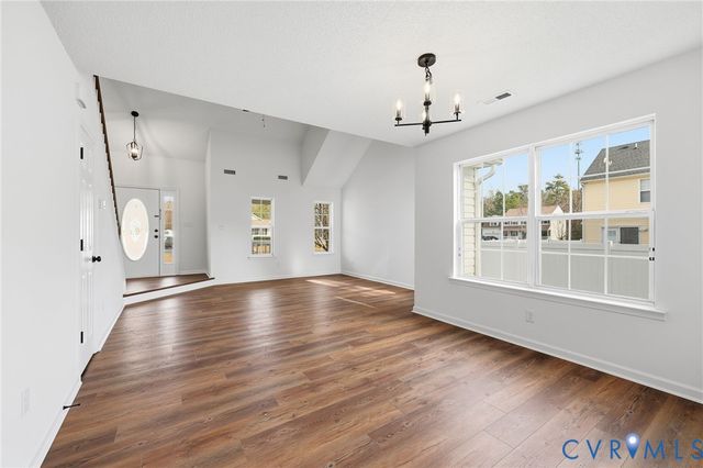 725 Cobbs Point Way, Cobbs Creek, VA 23836