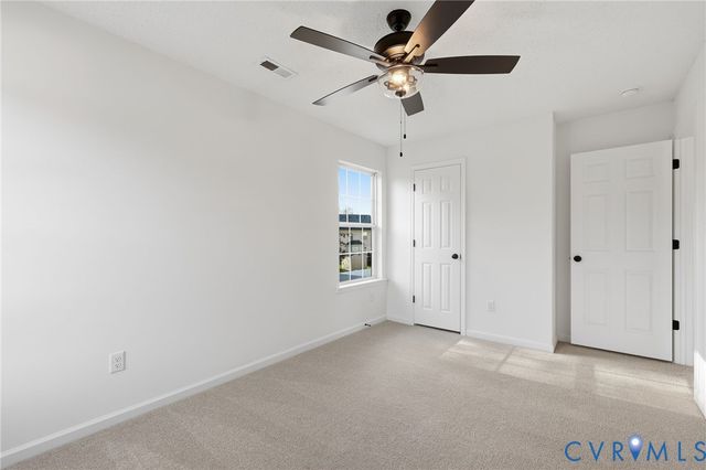 725 Cobbs Point Way, Cobbs Creek, VA 23836