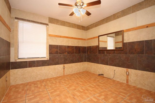 130 E 9 Mile Rd 5, Pensacola, FL 32534