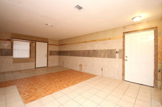 130 E 9 Mile Rd 5, Pensacola, FL 32534