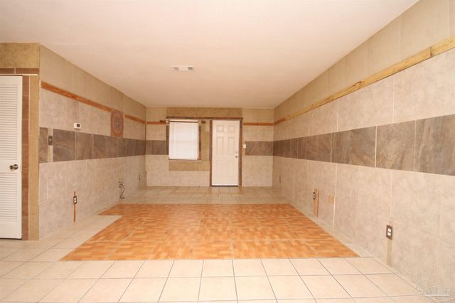 130 E 9 Mile Rd 5, Pensacola, FL 32534