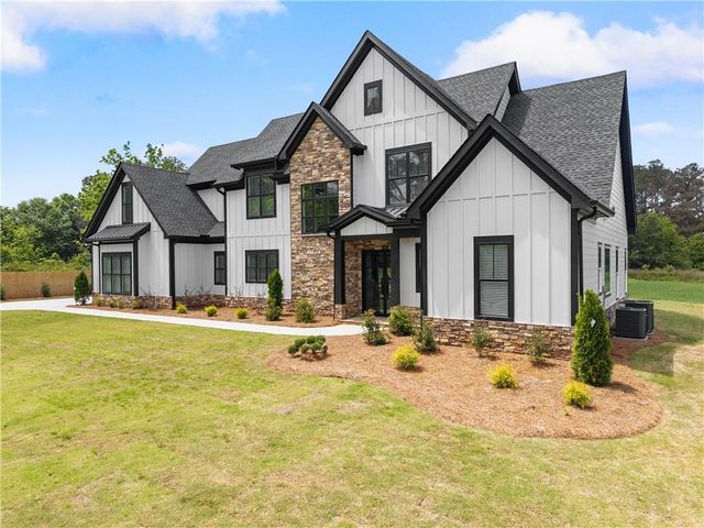 2275 Dr Bramblett Road, Cumming, GA 30028