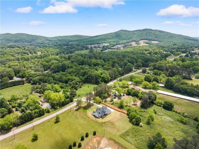 2275 Dr Bramblett Road, Cumming, GA 30028