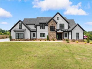 2275 Dr Bramblett Road, Cumming, GA 30028