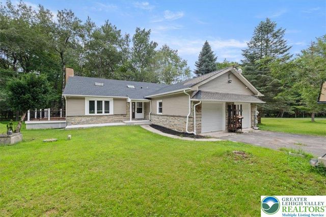 11 Potomac Lane, Penn Forest Twp, PA 18210