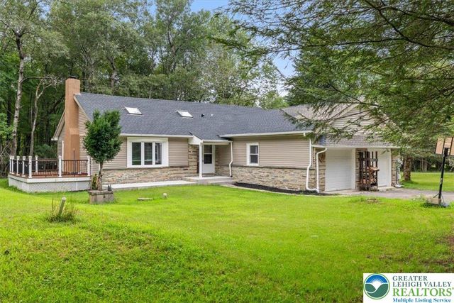 11 Potomac Lane, Penn Forest Twp, PA 18210