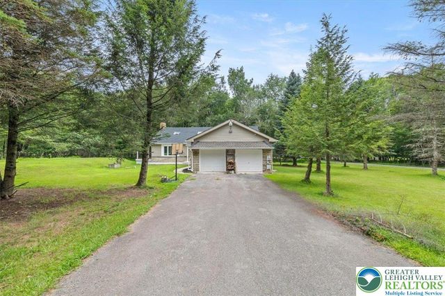 11 Potomac Lane, Penn Forest Twp, PA 18210