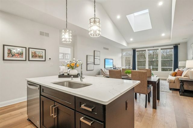 3056 N Spurway Drive, Ann Arbor, MI 48105