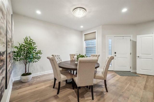 3056 N Spurway Drive, Ann Arbor, MI 48105