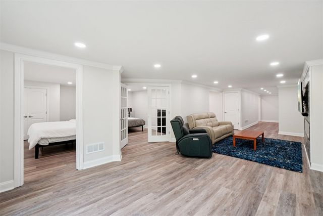 3056 N Spurway Drive, Ann Arbor, MI 48105