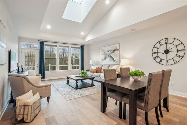 3056 N Spurway Drive, Ann Arbor, MI 48105