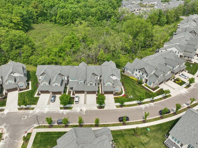 3056 N Spurway Drive, Ann Arbor, MI 48105