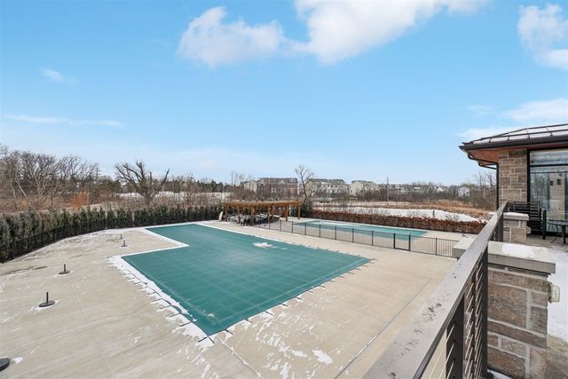 3056 N Spurway Drive, Ann Arbor, MI 48105