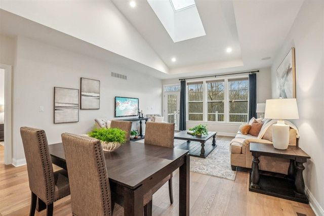 3056 N Spurway Drive, Ann Arbor, MI 48105