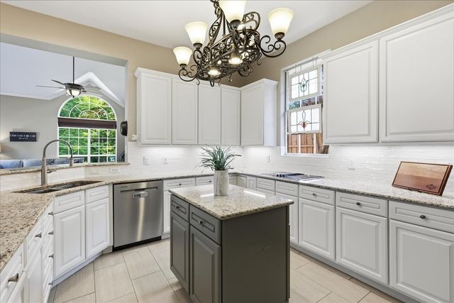 940 Creek Crossing, Coppell, TX 75019