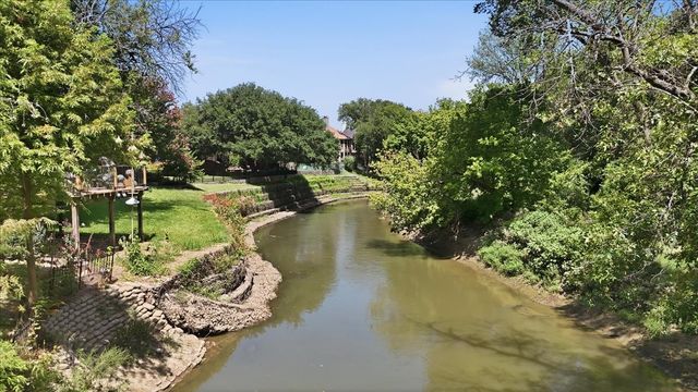 940 Creek Crossing, Coppell, TX 75019