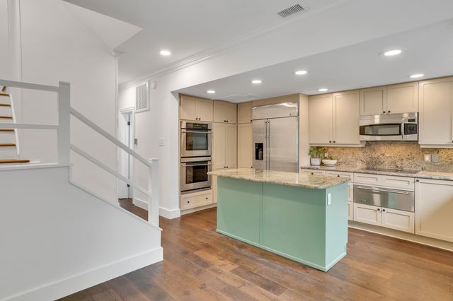 3312 Hawthorne Avenue, Dallas, TX 75219