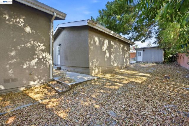 2241 Kelly St, Hayward, CA 94541