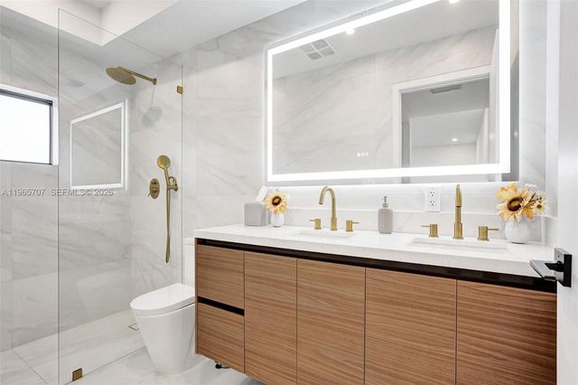 1941 NE 186th Dr, North Miami Beach, FL 33179