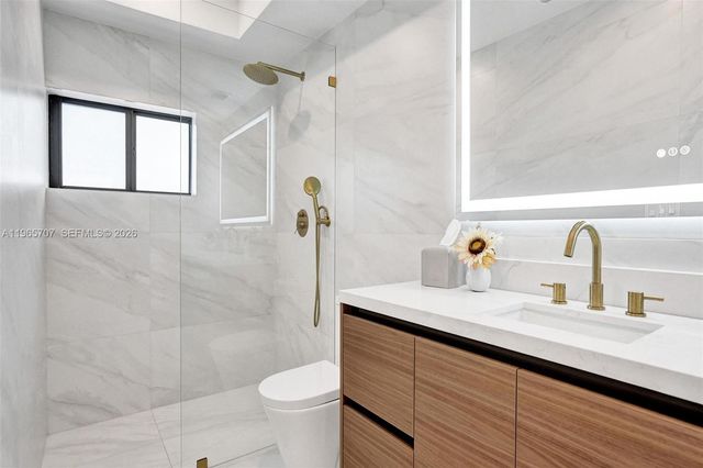 1941 NE 186th Dr, North Miami Beach, FL 33179