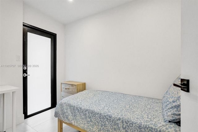 1941 NE 186th Dr, North Miami Beach, FL 33179