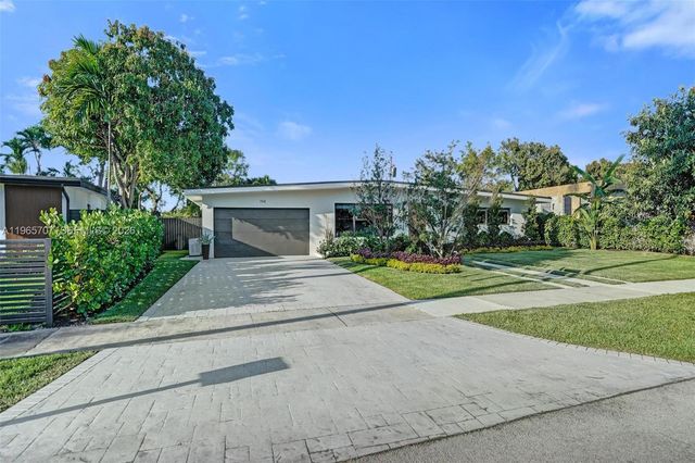 1941 NE 186th Dr, North Miami Beach, FL 33179