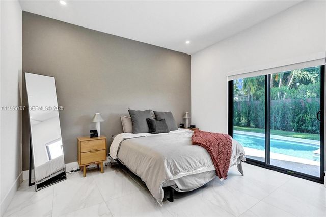 1941 NE 186th Dr, North Miami Beach, FL 33179