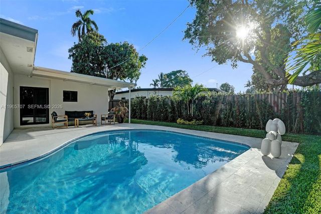 1941 NE 186th Dr, North Miami Beach, FL 33179